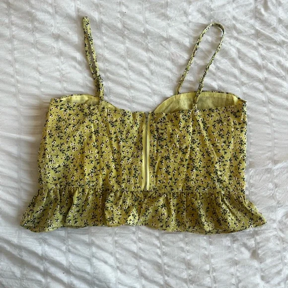 Beginning Boutique Sweetness Floral Top - Picture 6 of 7